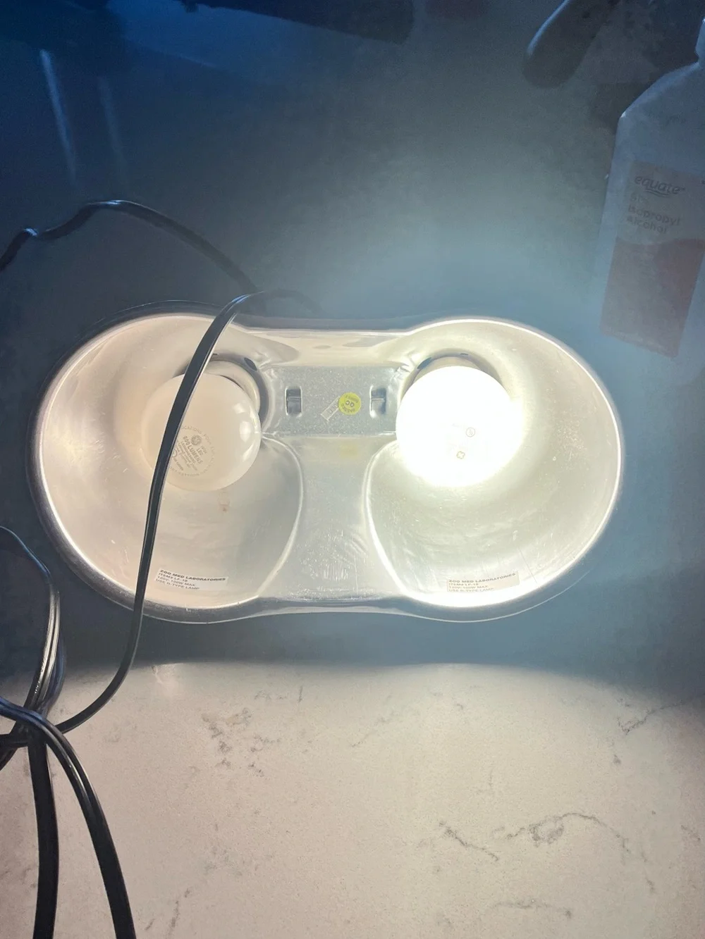 Zoo Med Combo Deep Dome Dual Lamp Fixture- Bulbs Included
